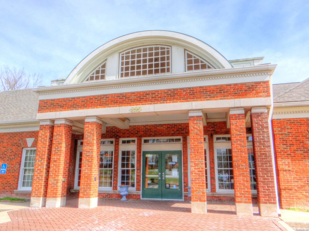 Former Bank Branch: 325 W Dixie Ave, Elizabethtown, KY 42701